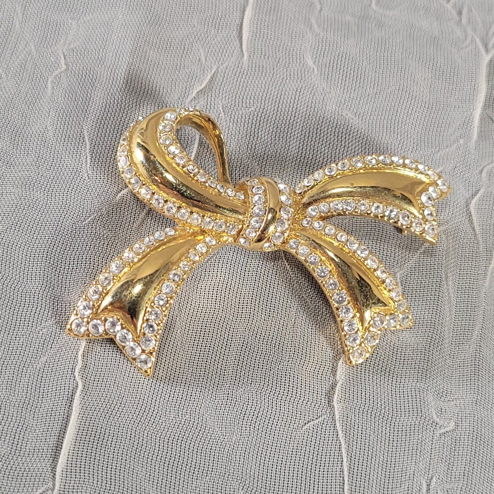 Monet Ribbon Bow Brooch Women Gold Rhinestone Vintage Style Pin MCM